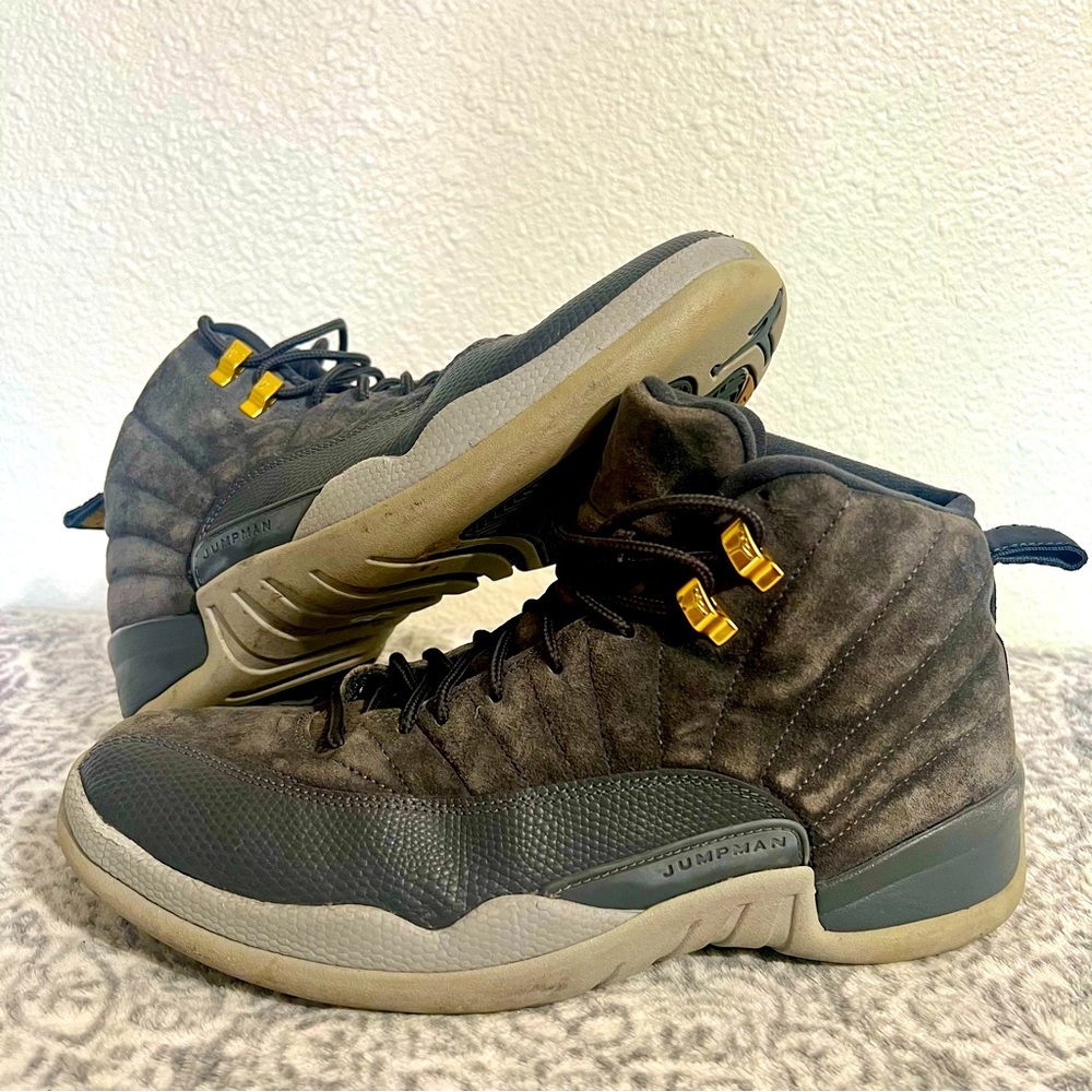 Jordan Retro 12 Wolf Gray